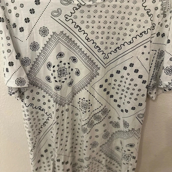 Men’s abound white bandana men’s Medium tshirt - Picture 3 of 3